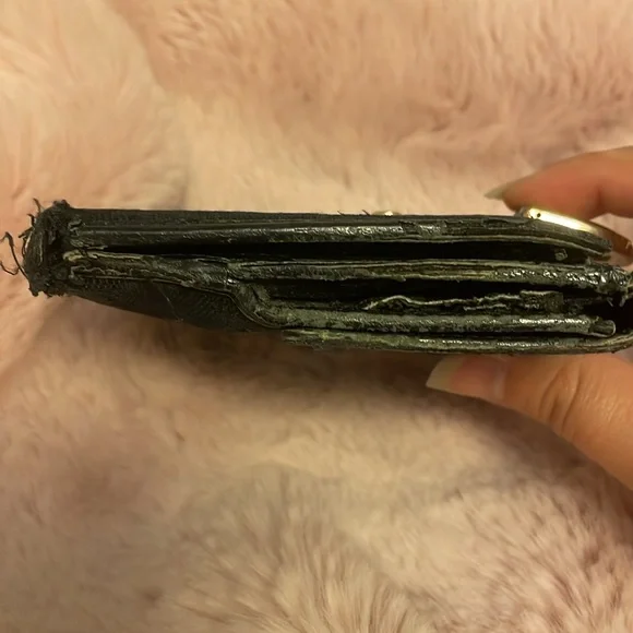 Gucci wallet - Picture 7 of 11